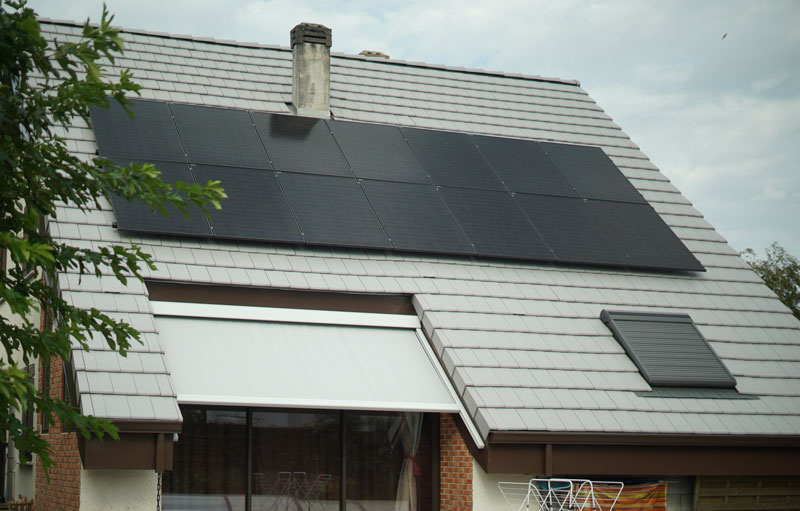 panneaux photovoltaïques et batterie solaire