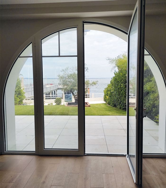 porte-fenêtre isolation-thermique-extérieure-maison-Arcachon