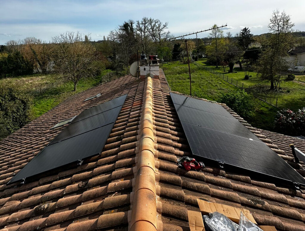 installation-panneaux-solaires-sainte-terre-photovoltaique