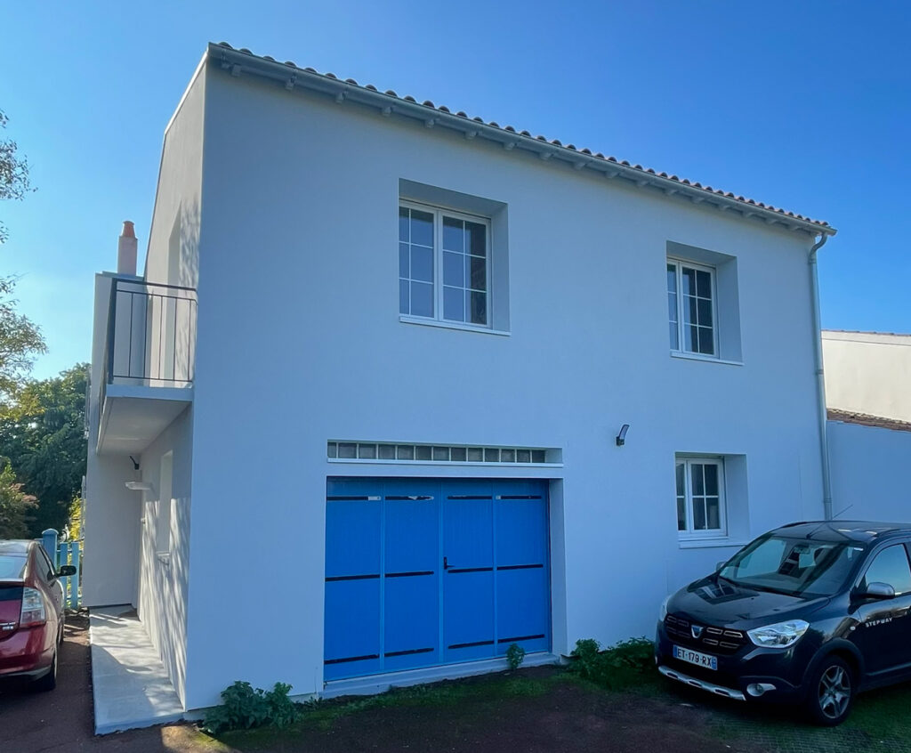 rénovation-énergétique-globale-maison-angoulins-façade